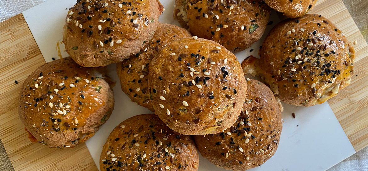 ÇAVDAR UNLU POĞAÇA — 1