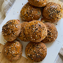 ÇAVDAR UNLU POĞAÇA