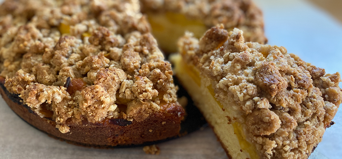 ŞEFTALİLİ CRUMBLE KEK — 1