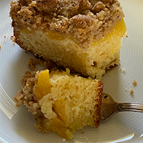 ŞEFTALİLİ CRUMBLE KEK