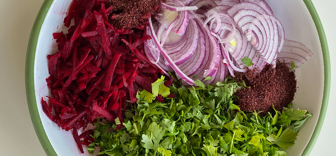 PANCARLI SOĞAN SALATASI — 1