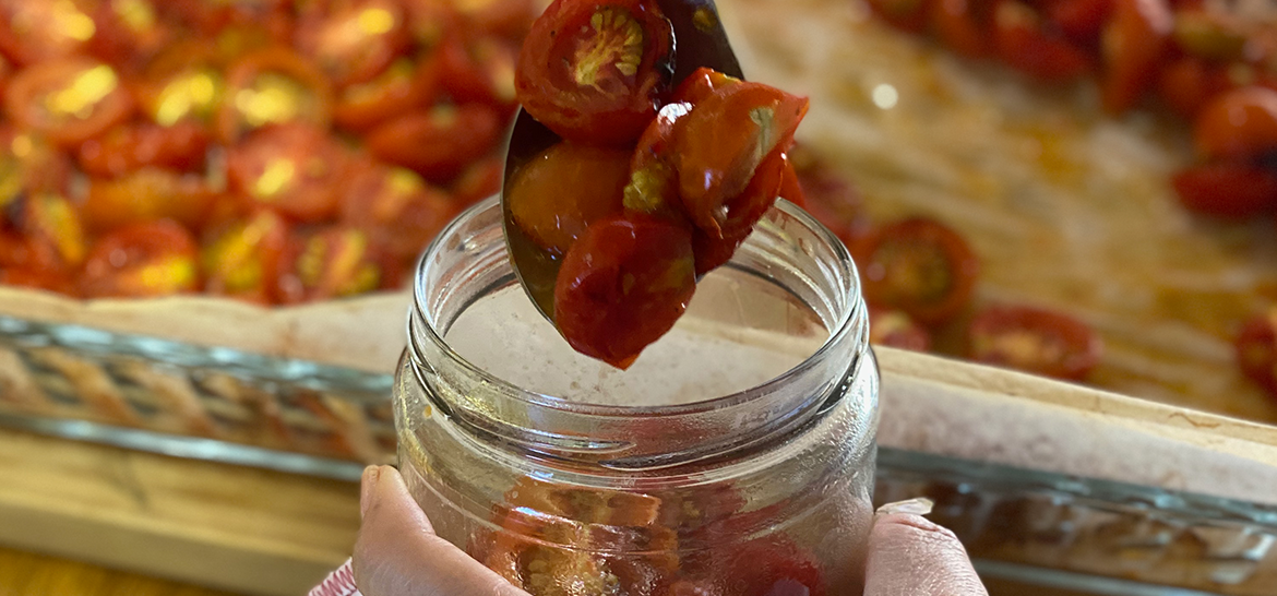 KONSERVE DOMATES SOSU (SARIMSAKLI) — 1