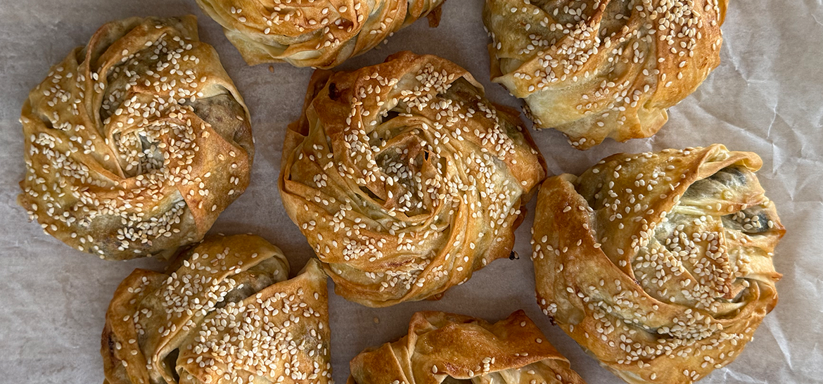 OTLU&KIYMALI GÜL BÖREĞİ — 1