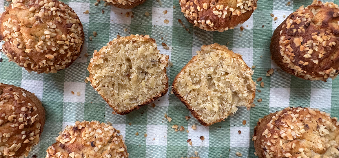 MUZ VE ANANAS AROMALI FINDIKLI MUFFIN — 1