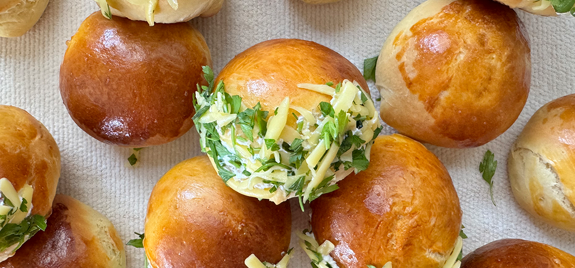 SAKALLI POĞAÇA — 1