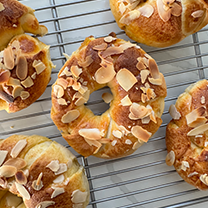 LOR VE PORTAKAL MARMELATI DOLGULU ÇÖREKLER — 4